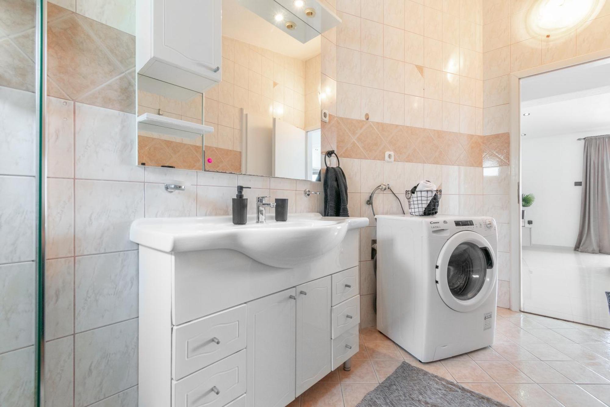 Apartment Makarska City Екстер'єр фото